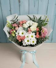 Букет цветов из:  Розы, Лизиантусы и Хризантемы в Паниково