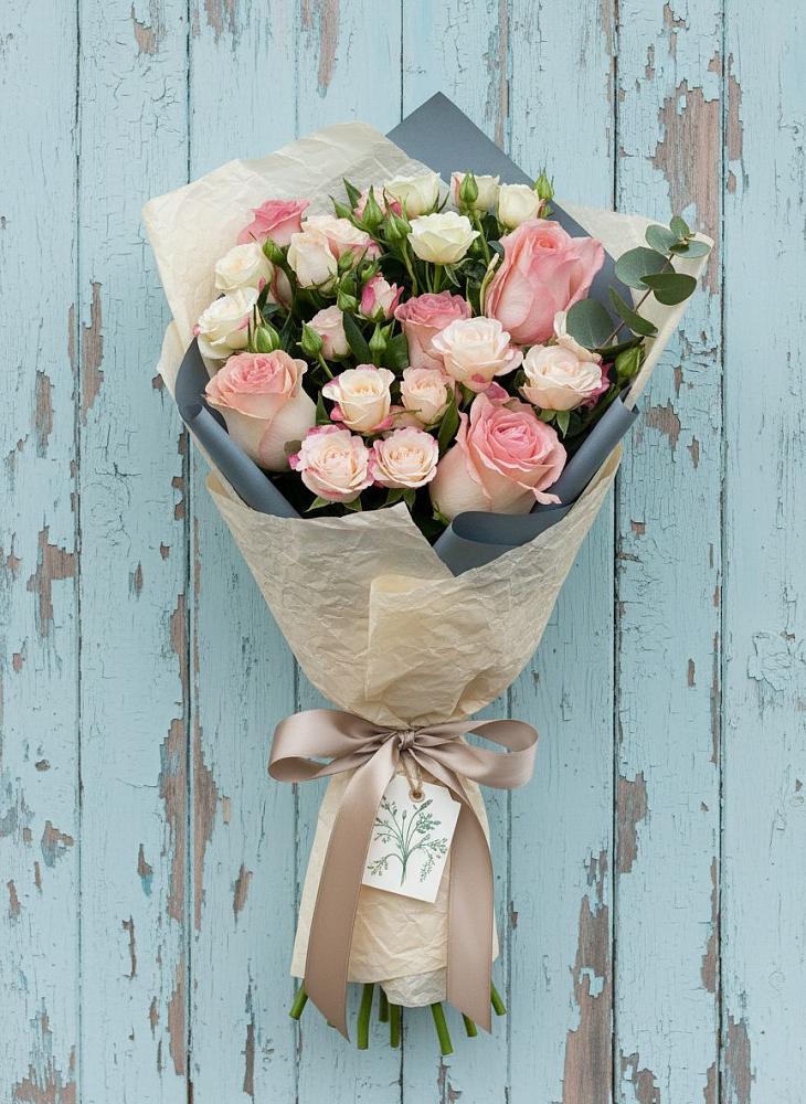 Букет цветов из: Розы в Паниково