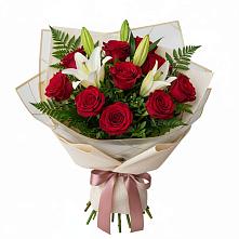 Букет цветов из:  Лилии и Розы в Паниково