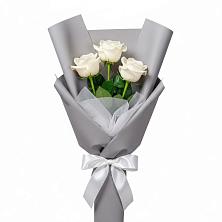 Букет 3 белые розы в Паниково