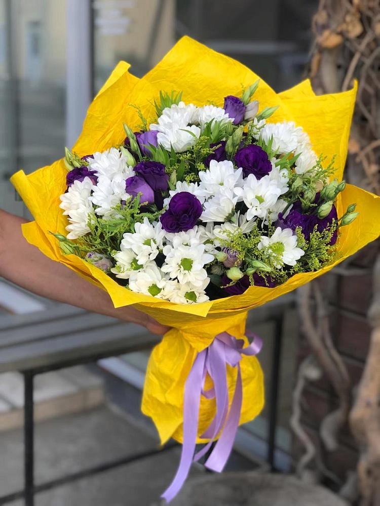Букет цветов из: Ирисы, Хризантемы и Ромашки в Паниково