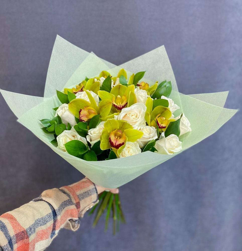 Букет цветов из: Орхидеи и Розы в Паниково