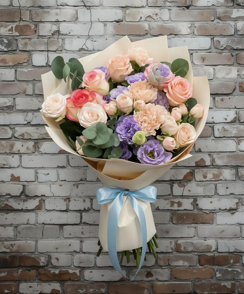 Букет цветов из: Розы, Лизиантусы и Гвоздики в Паниково