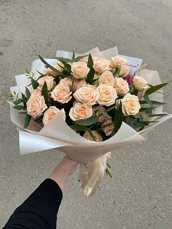 Букет Кремовые розы Латте в Паниково