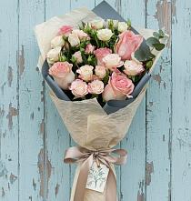 Букет цветов из:  Розы в Паниково