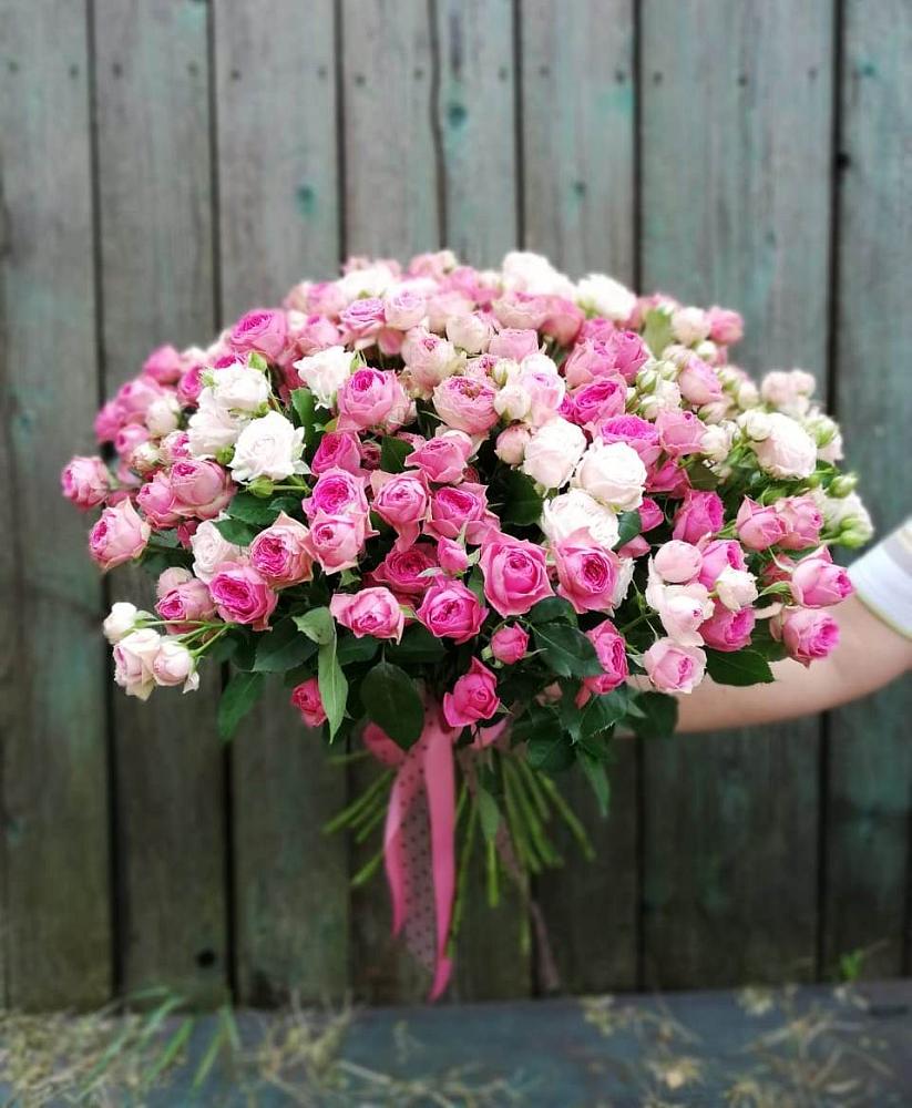 Букет Розовые кустовые розы Натали и Лав Лидия в Паниково