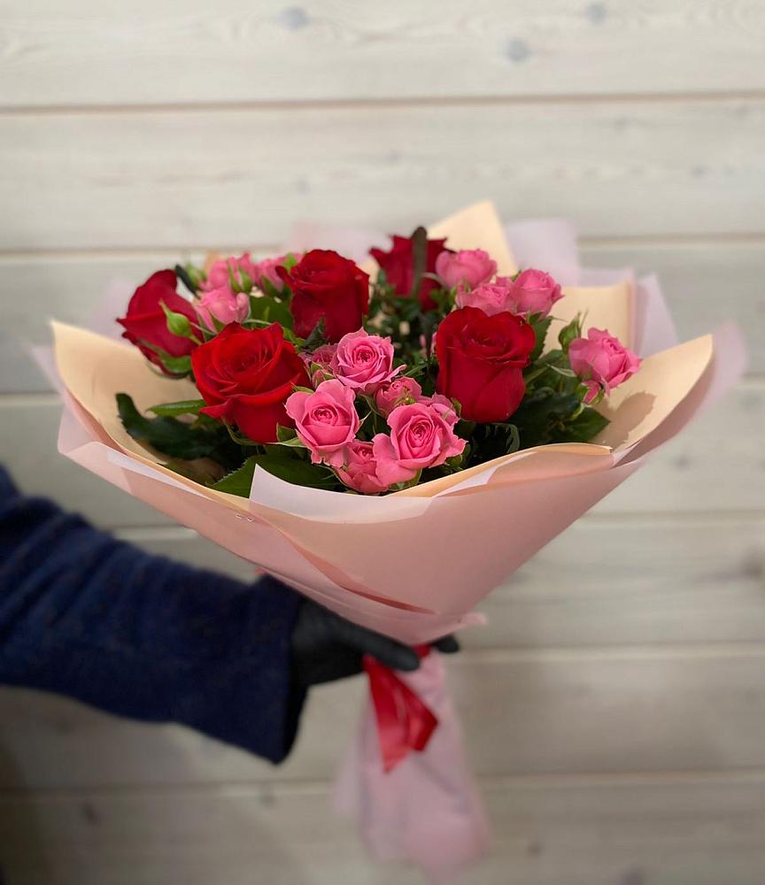 Букет цветов из: Розы в Паниково