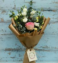 Букет цветов из:  Розы и Лизиантусы в Паниково